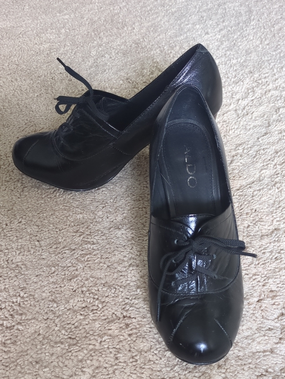 Aldo Black Leather Lace-Up Heeled Oxfords